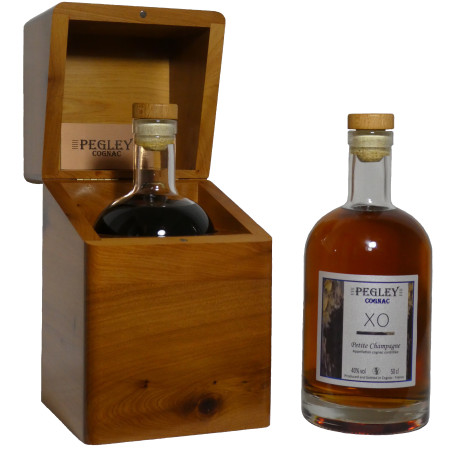Cognac PEGLEY "Cannelle" XO Petite Champagne : Coffret individuel en bois
