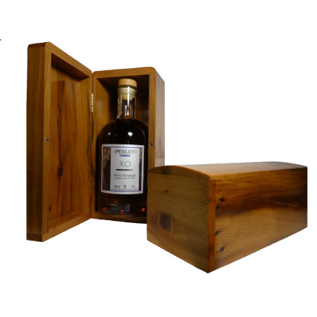 Cognac PEGLEY "Mélodie" XO Petite Champagne : Coffret individuel en bois